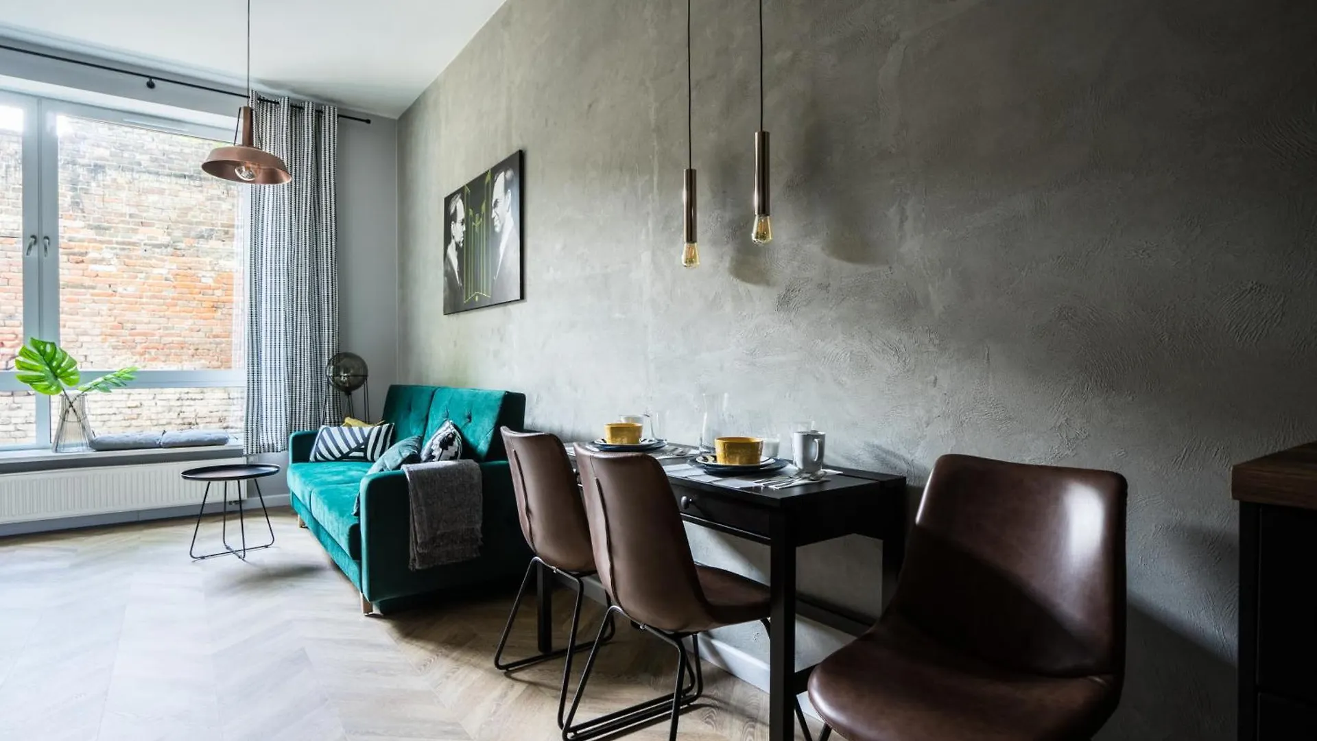 Close-Central Warsaw Apartment - Great Location- Praga&Zabkowska contacts
